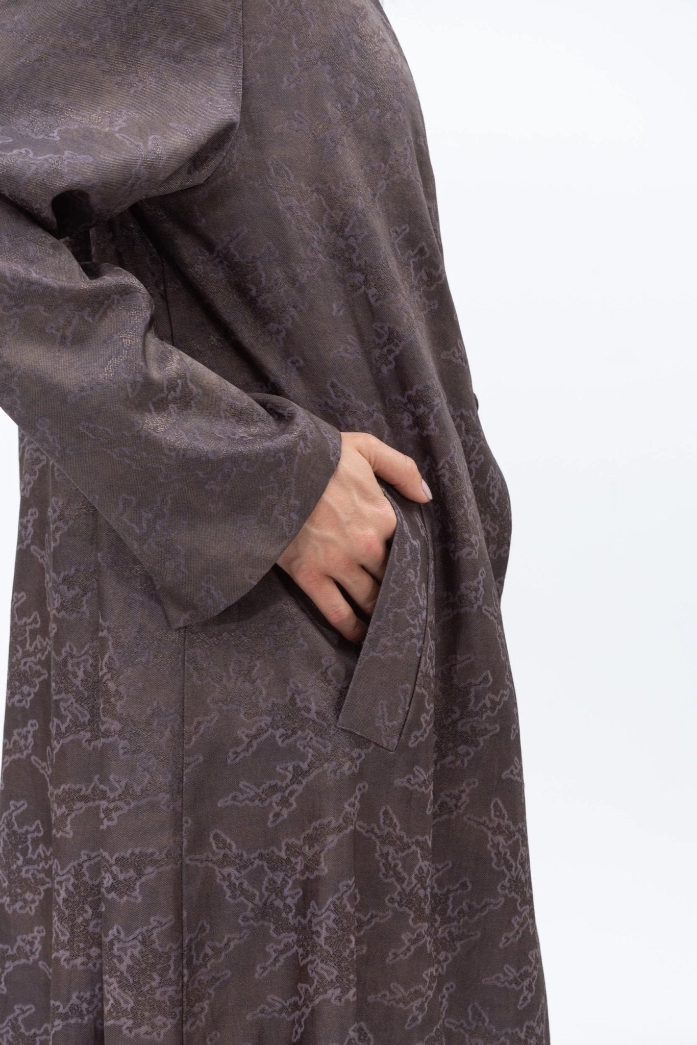 AB - TXTJAC - GRY ABAYA - CHIKA - MIRA Y MANO