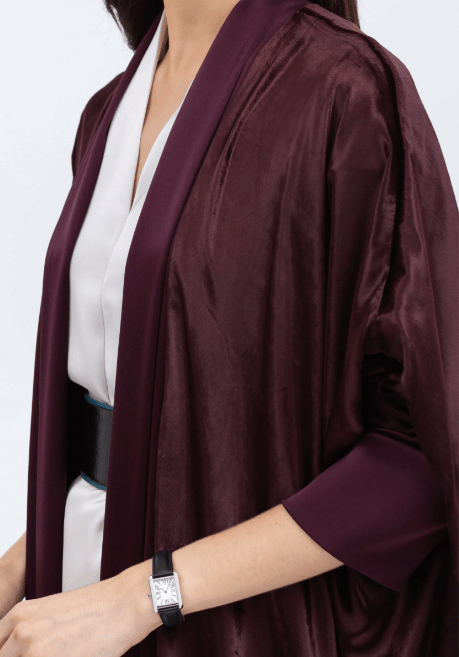 AB - VEL - BUR - 2 ABAYA - CHIKA - MIRA Y MANO