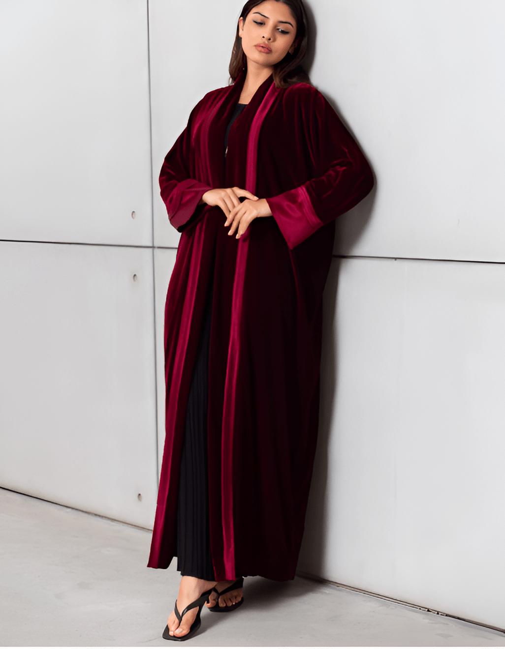 AB - VEL - BUR ABAYA - CHIKA - MIRA Y MANO