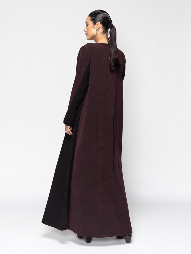 AB - W - BRW - BLK49 ABAYA - CHIKA - MIRA Y MANO