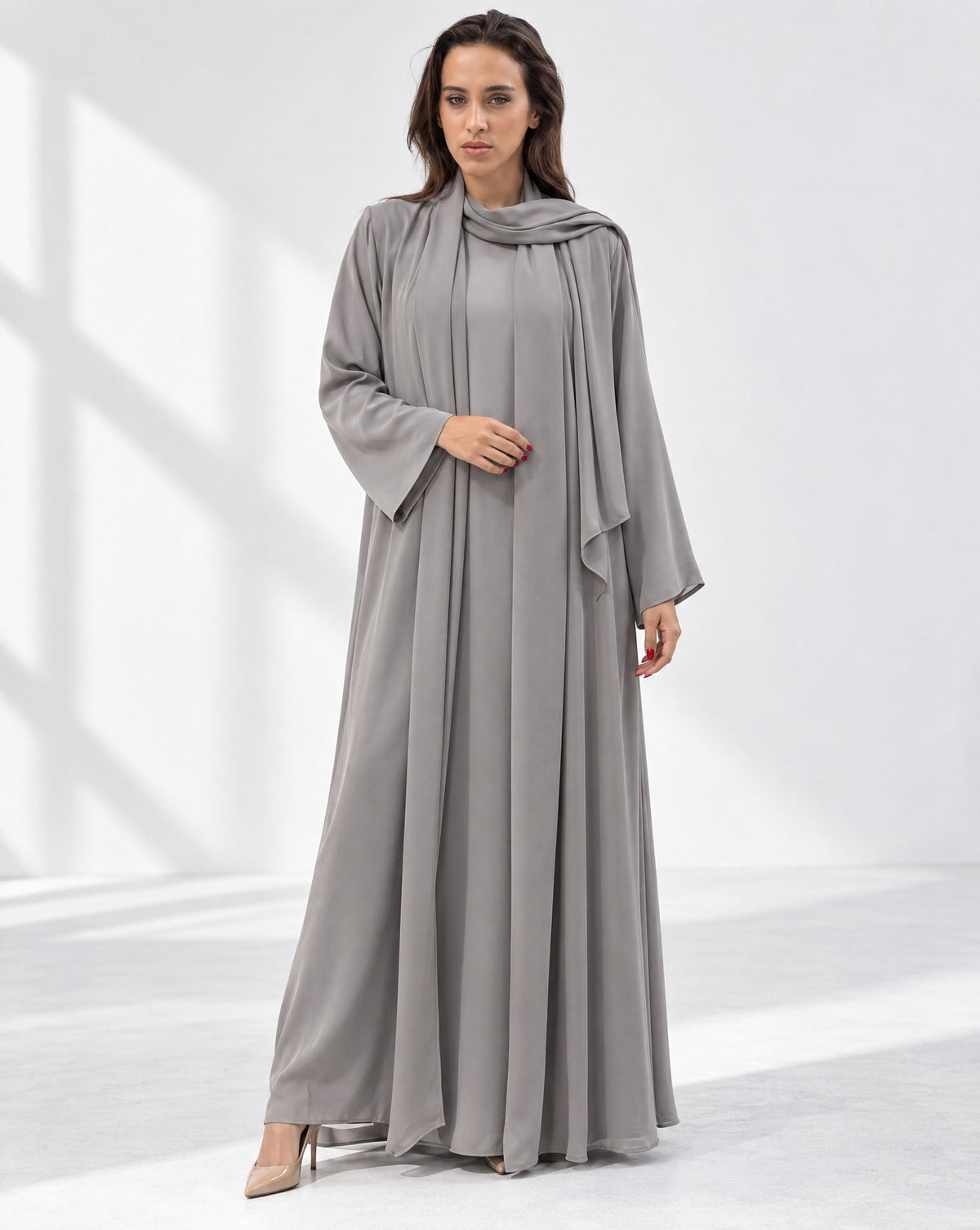 Fluid Shawl Lapel Abaya in Grey - CHIKA - MIRA Y MANO