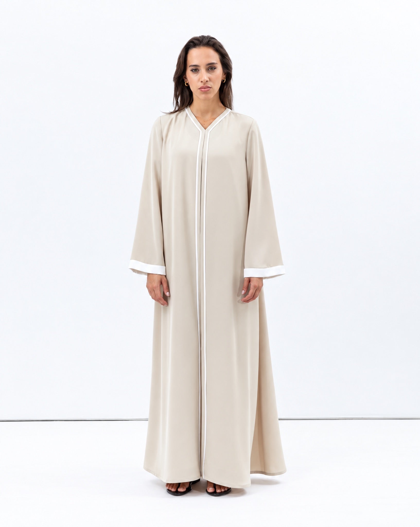 Front Closing Abaya in Cream with High V Neck - CHIKA - MIRA Y MANO