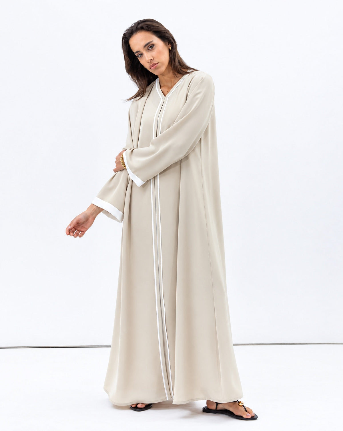 Front Closing Abaya in Cream with High V Neck - CHIKA - MIRA Y MANO