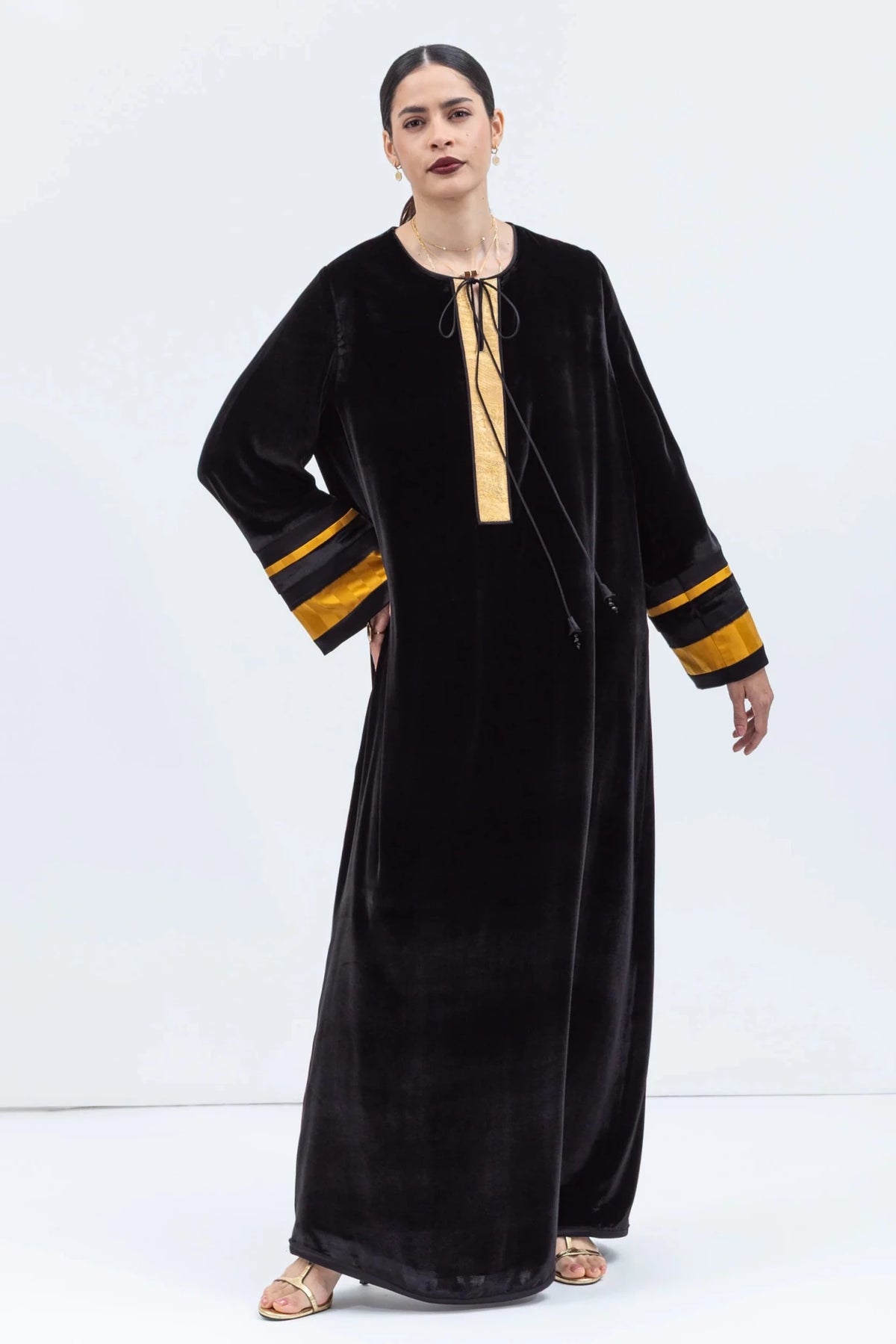KAF - VEL - BLK KAFTAN - MIRA Y MANO
