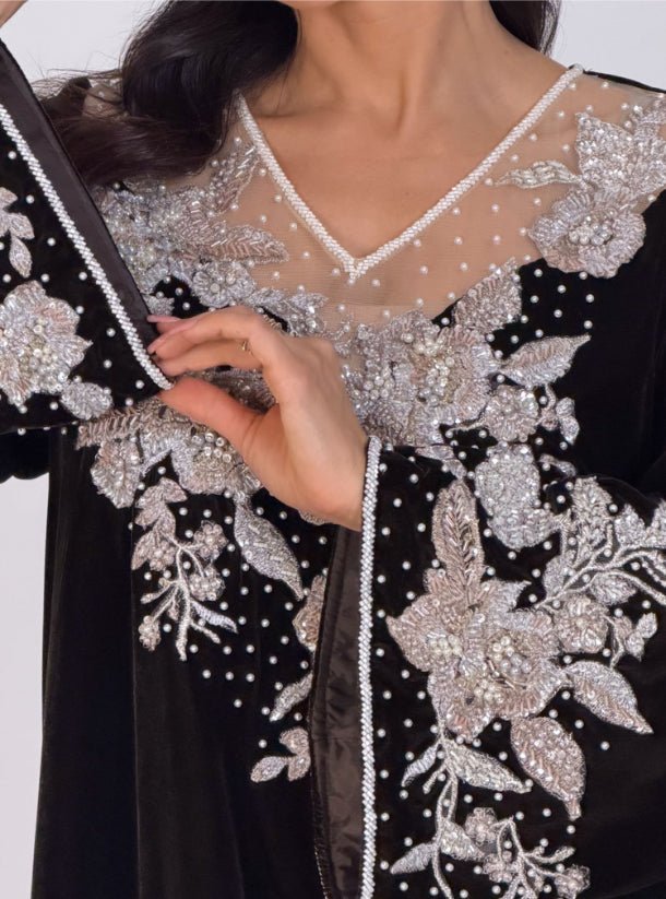 DM26 - V05 JALABIAH - DAR ALMUZN - MIRA Y MANO