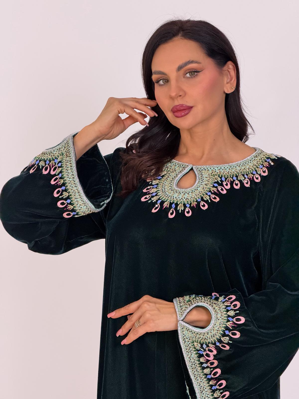 DM26 - V07 JALABIAH - DAR ALMUZN - MIRA Y MANO