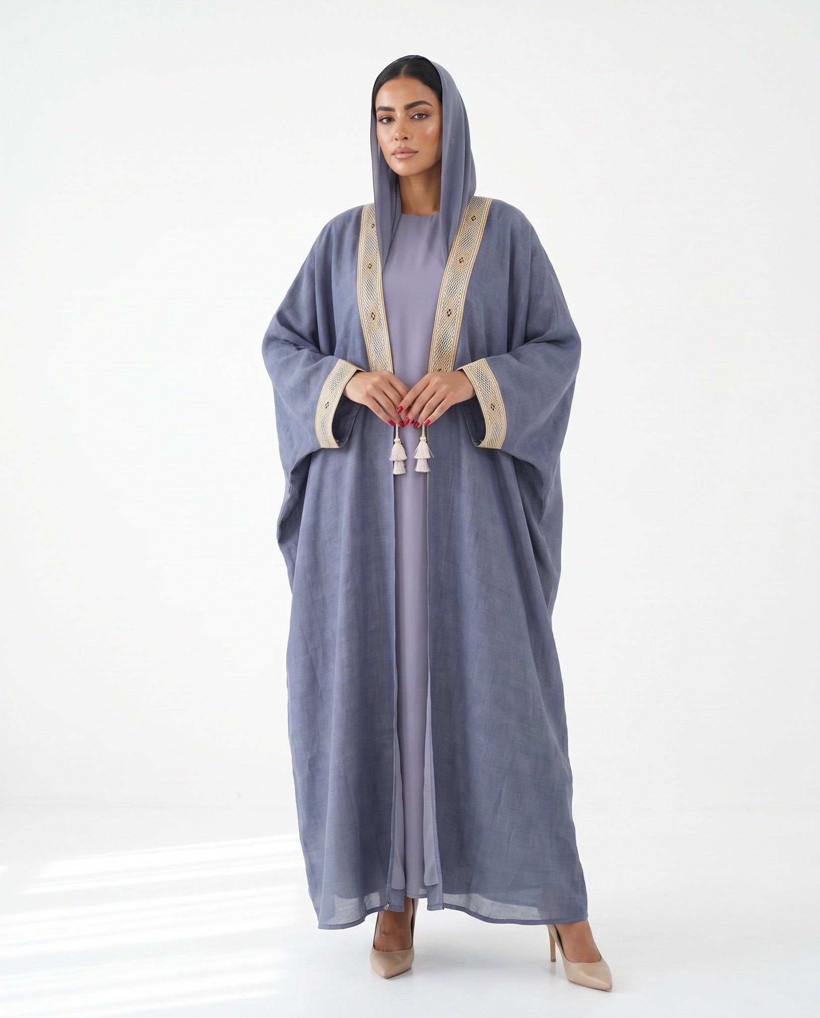 BISHIT CROSS BLUE ABAYA - DAR TARAF - MIRA Y MANO