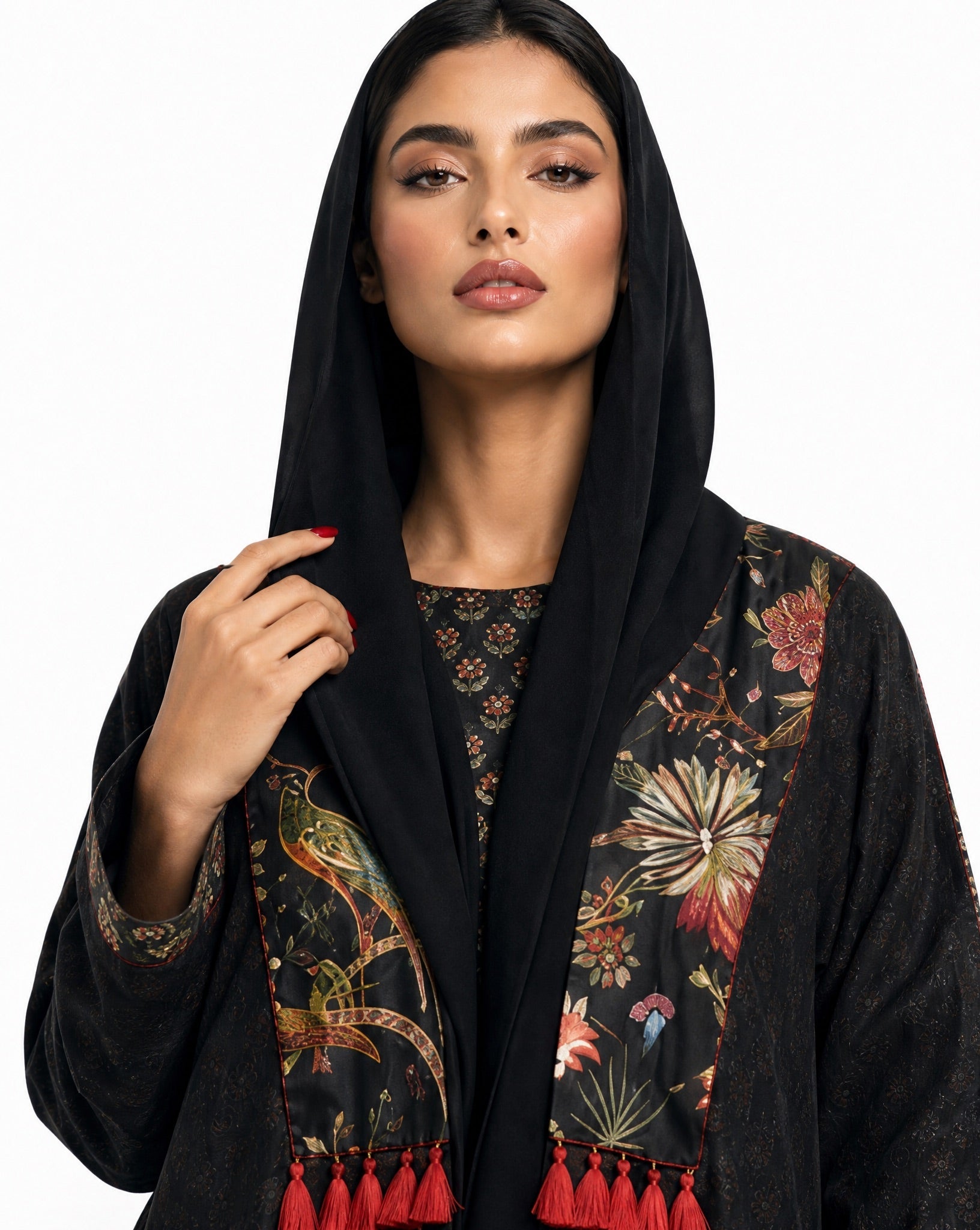 SC26TR6001 - BK ABAYA - DAR TARAF - MIRA Y MANO