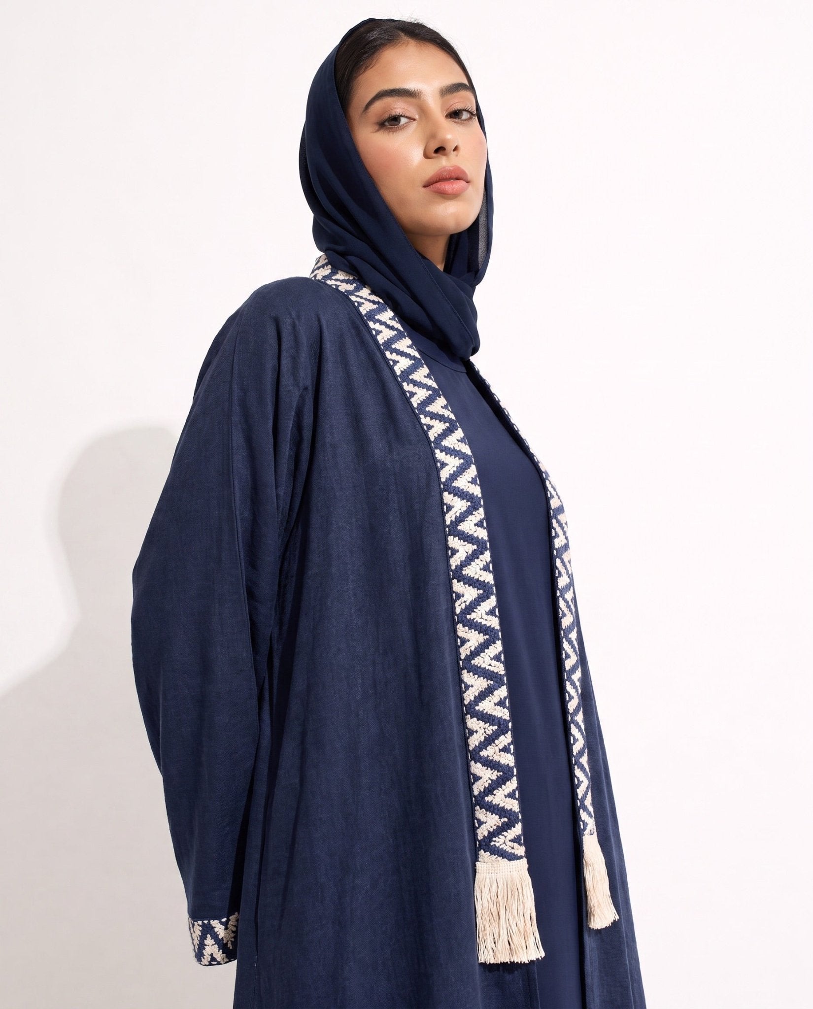 SC26TR6008-BL2 ABAYA - DAR TARAF - MIRA Y MANO