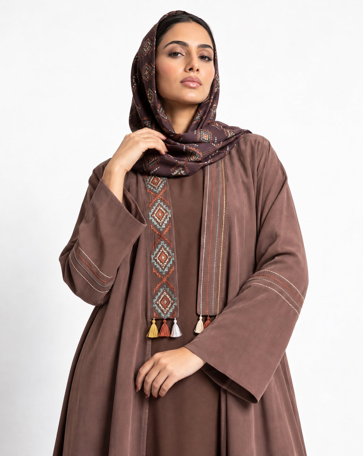 SILK IN WASH WITH COLLAR PURPLE ABAYA - DAR TARAF - MIRA Y MANO