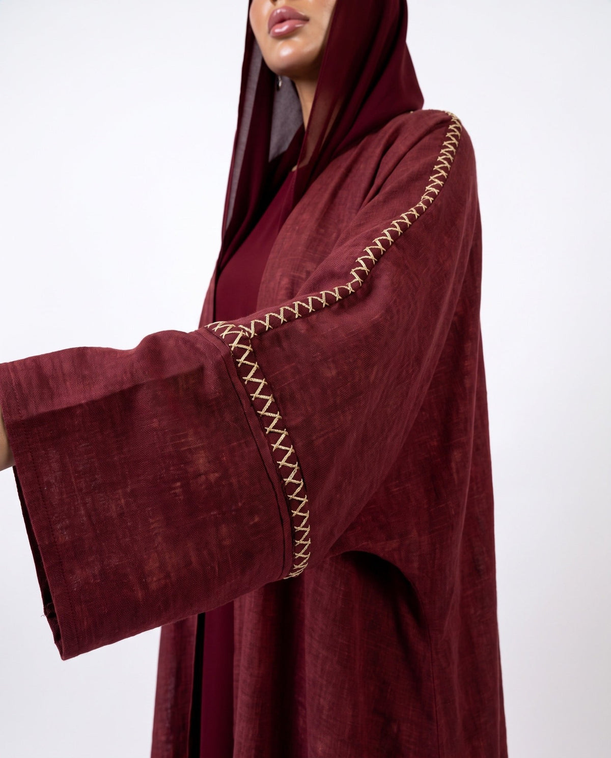 XO PRINT MAROON ABAYA - DAR TARAF - MIRA Y MANO