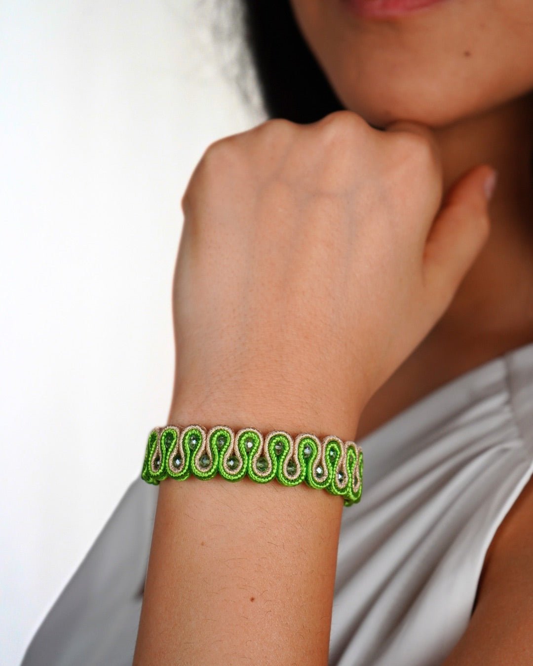 PEARLS 3GG – Light Green Cotton Mix Bracelet - DESIREA - MIRA Y MANO