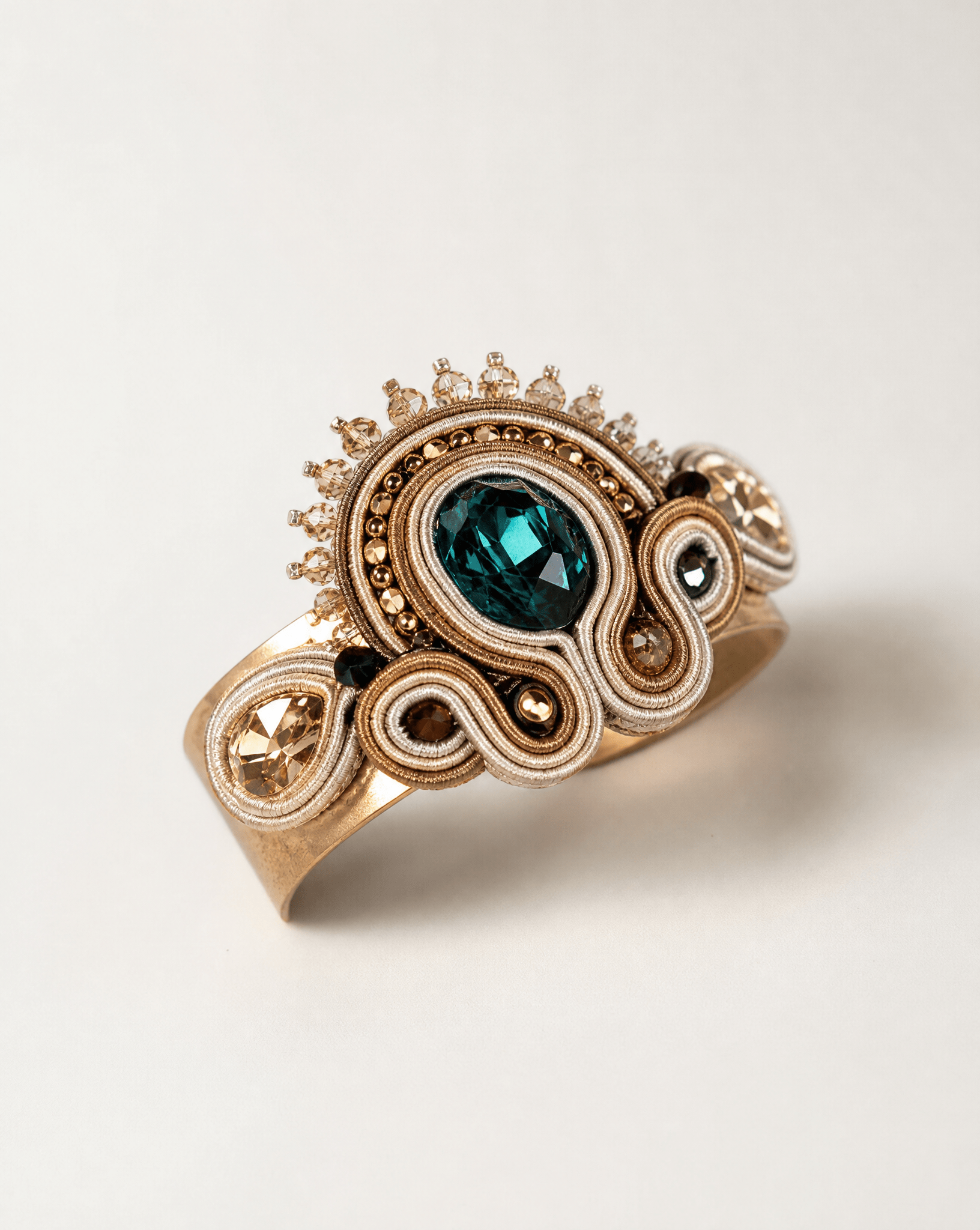 PRENDAS3 BRACELET - DESIREA - MIRA Y MANO