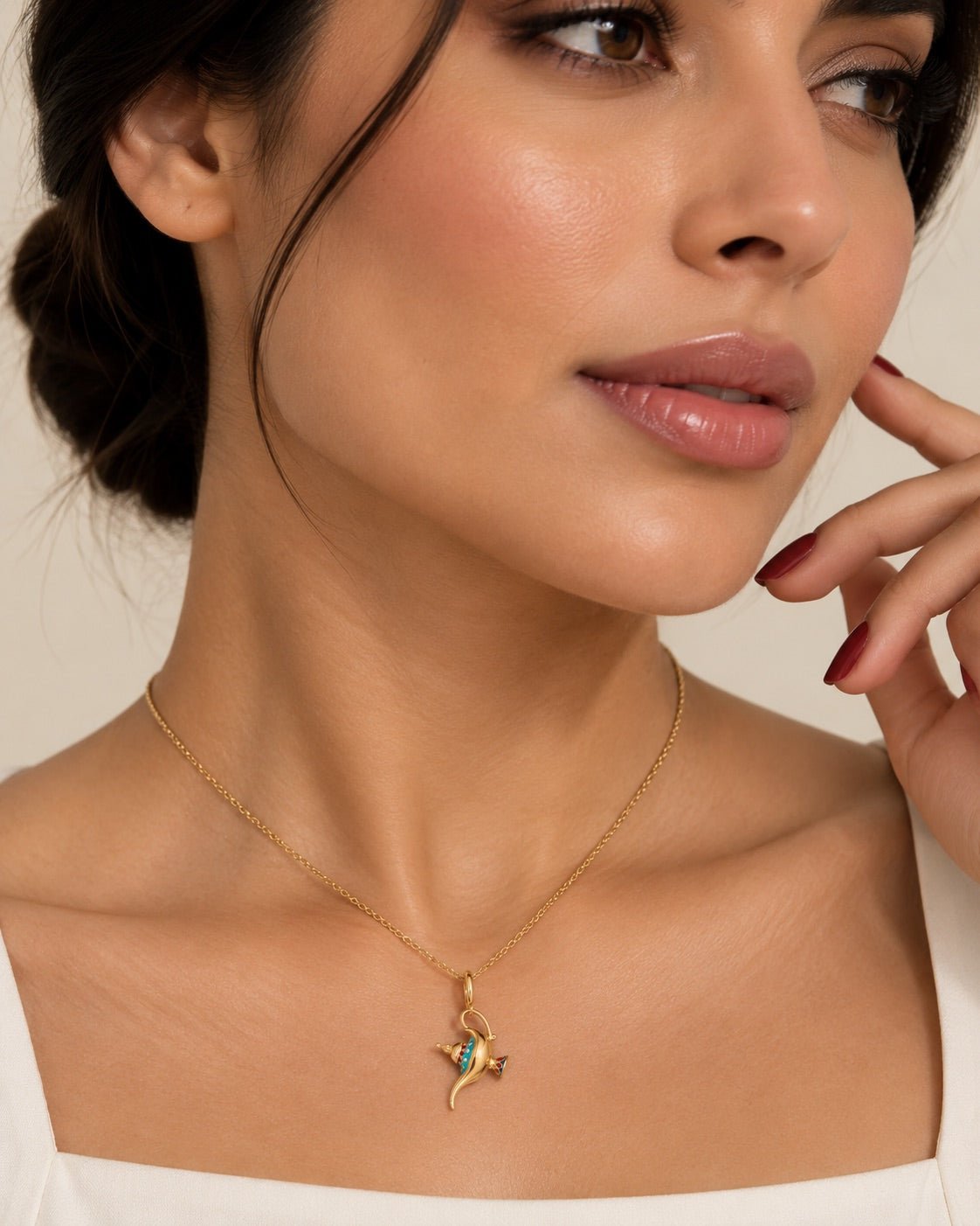 DM-CH-P00298 – Charm - DUA ALMOALLIM JEWELRY - MIRA Y MANO
