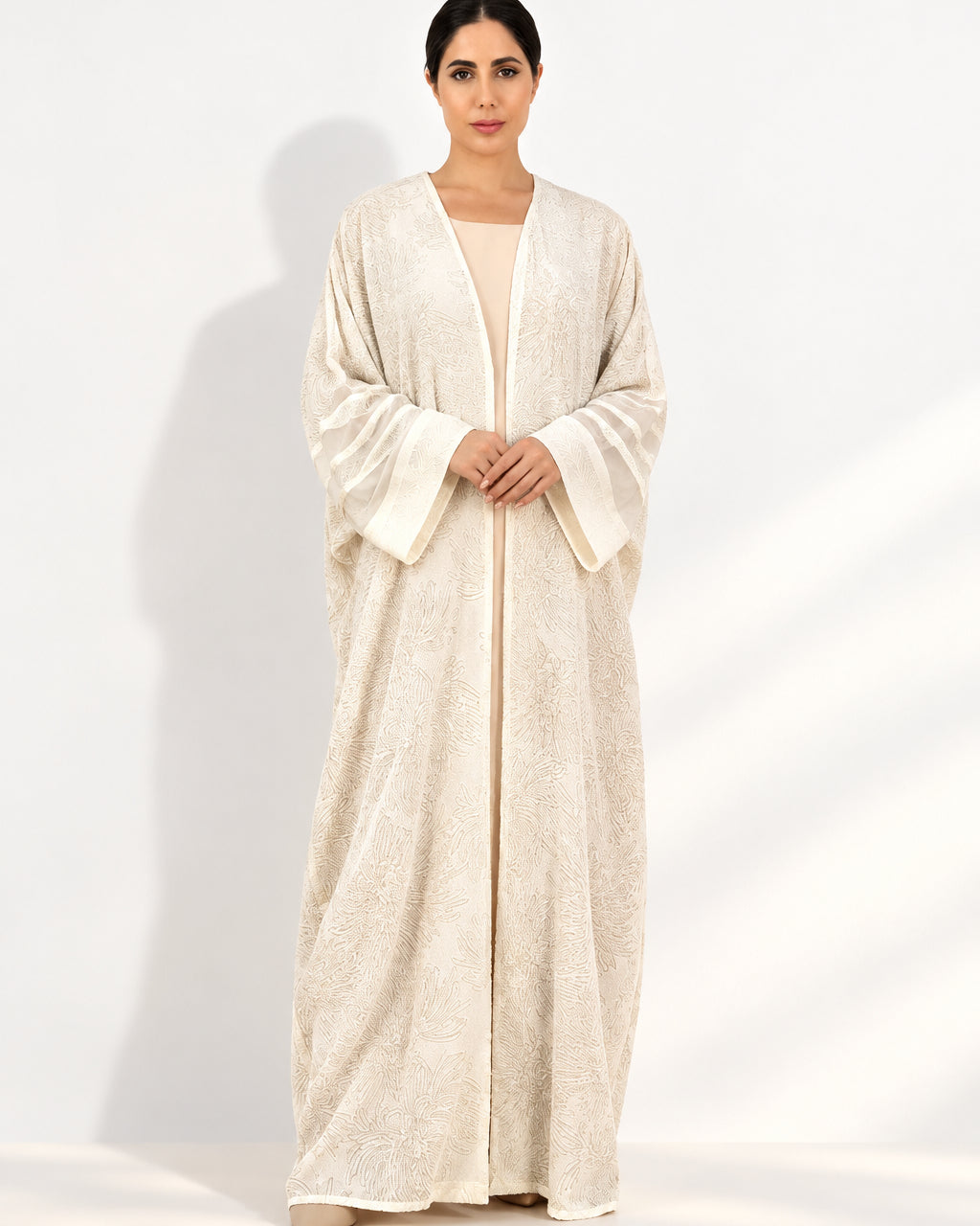 ABM25 - 1093 - IV ABAYA - EFFA - MIRA Y MANO