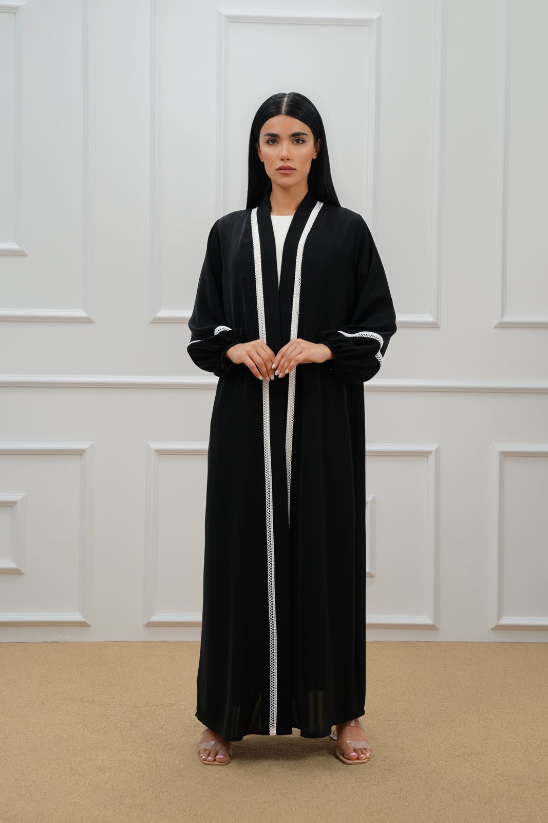ABM26 - 1120 ABAYA - EFFA - MIRA Y MANO