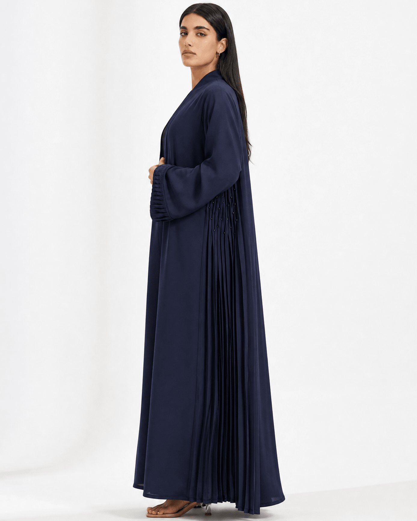 ABM26-1124 ABAYA - EFFA - MIRA Y MANO