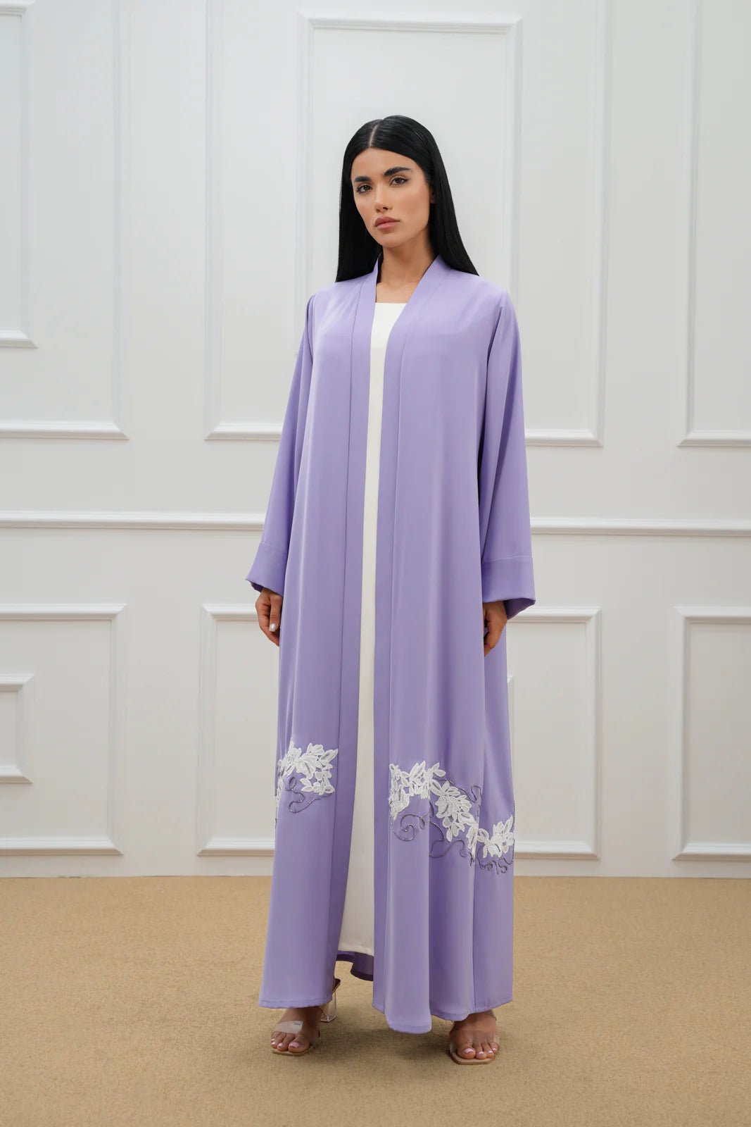ABM26 - 1129 - LA ABAYA - EFFA - MIRA Y MANO