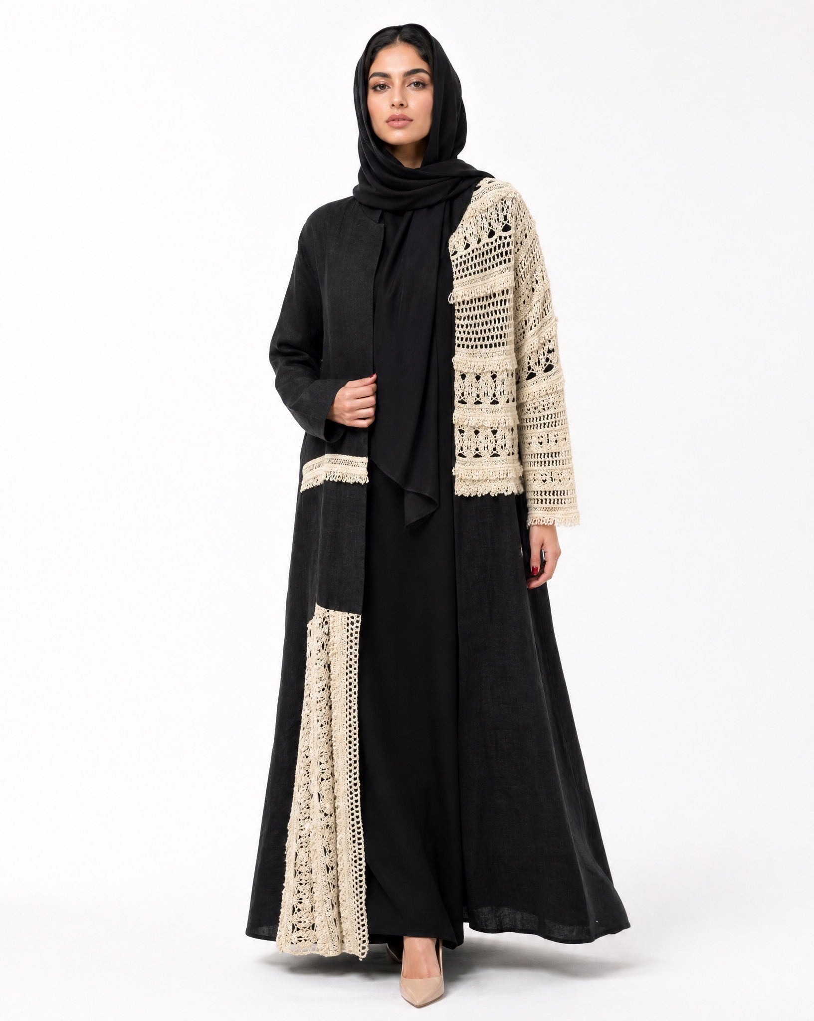 ABY 4258T ABAYA - EMAD RIZQ - MIRA Y MANO