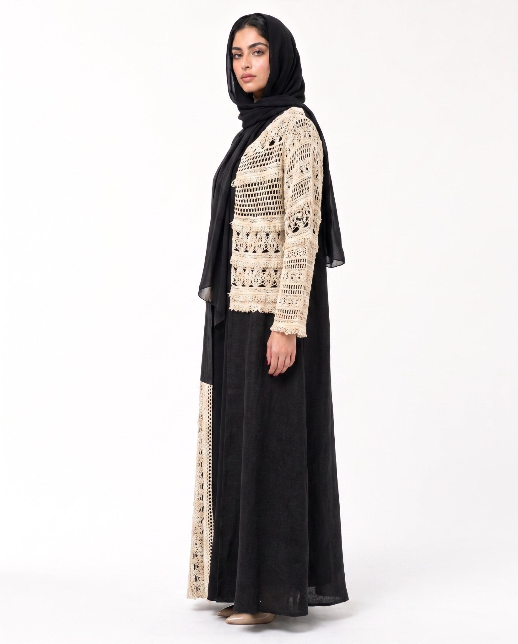 ABY 4258T ABAYA - EMAD RIZQ - MIRA Y MANO
