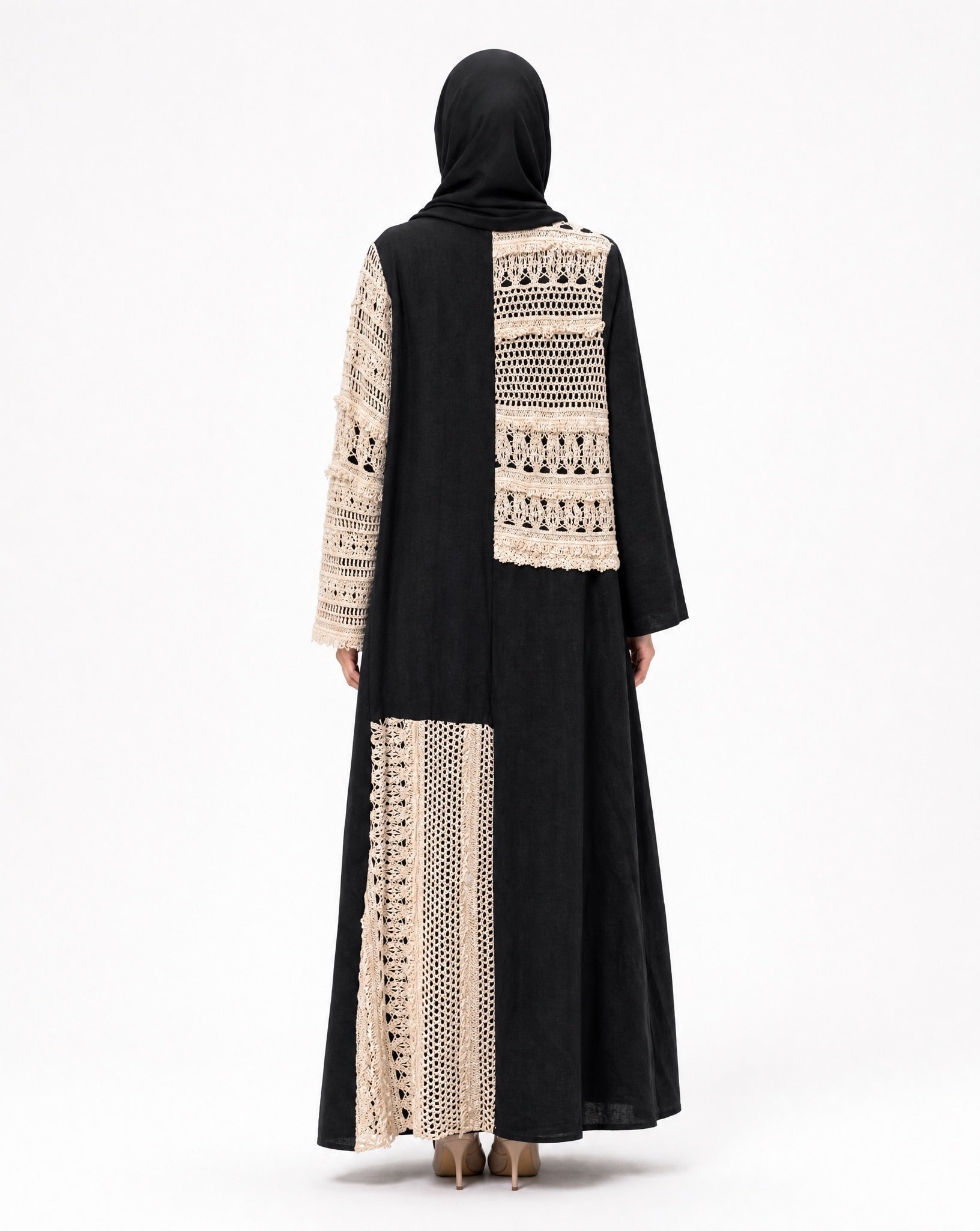 ABY 4258T ABAYA - EMAD RIZQ - MIRA Y MANO