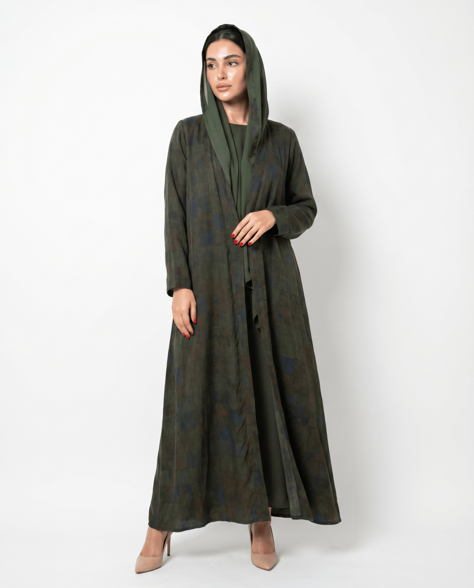 ABY 4410M ABAYA - EMAD RIZQ - MIRA Y MANO
