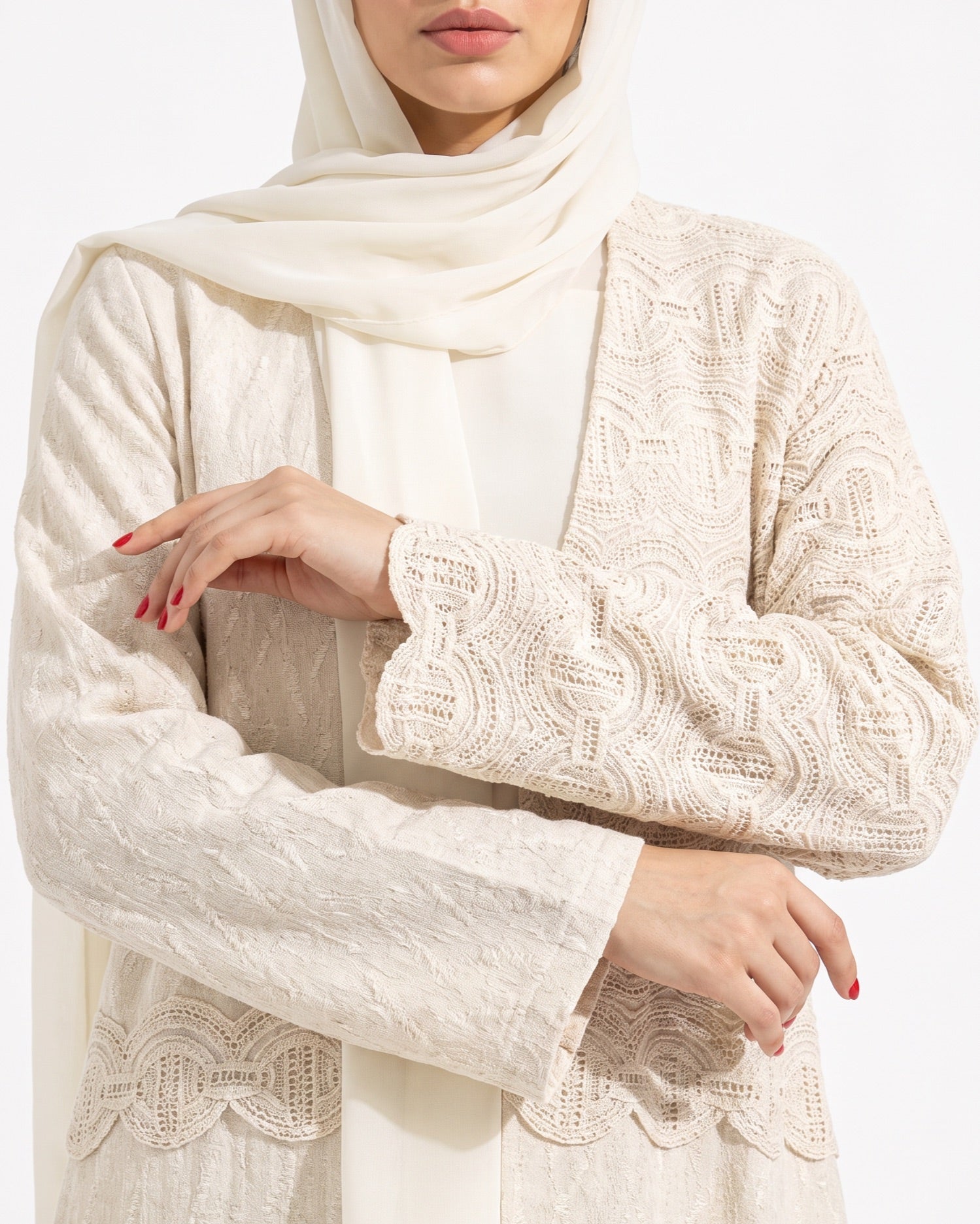 ABY 4450T ABAYA - EMAD RIZQ - MIRA Y MANO