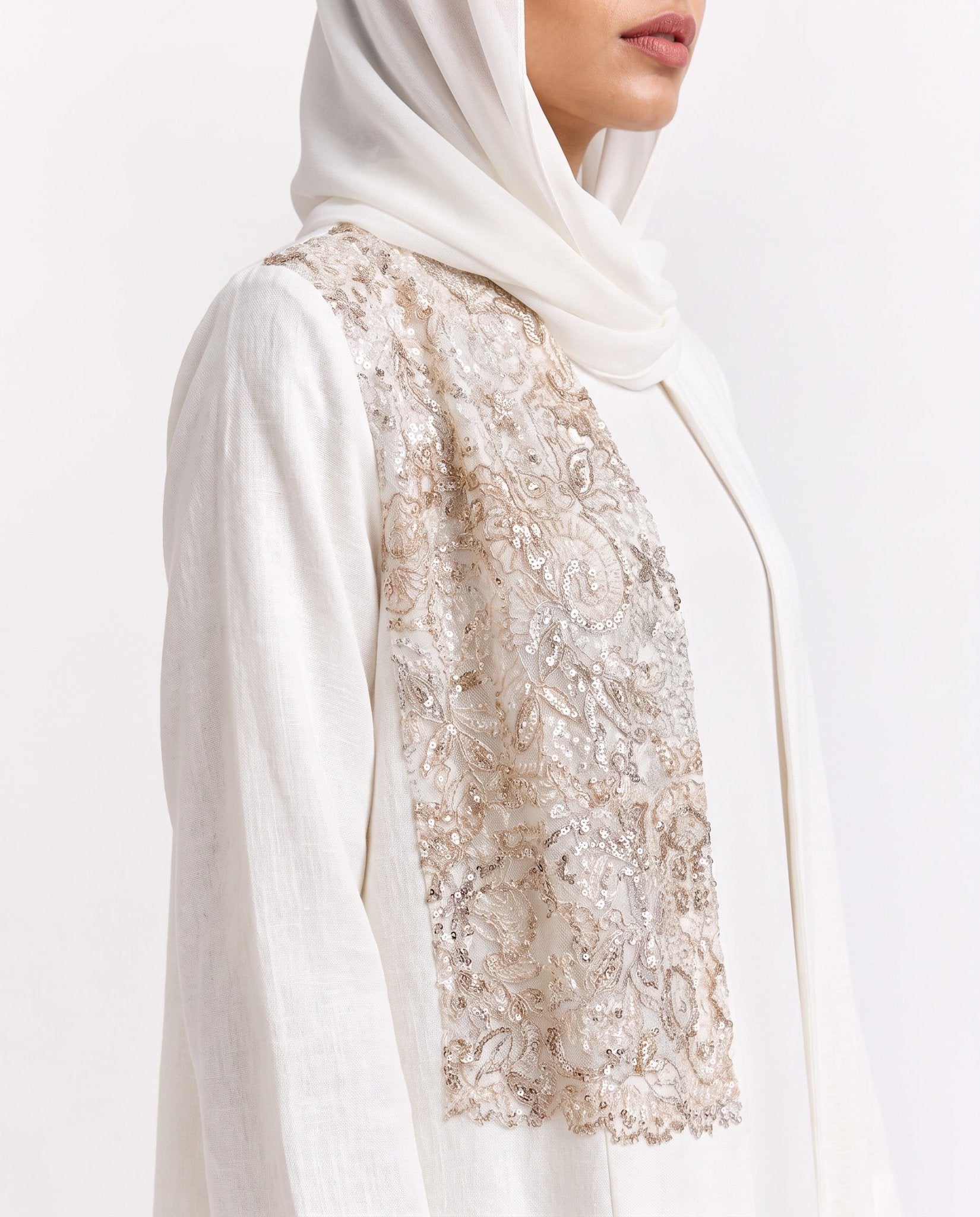 ABY 4595M ABAYA - EMAD RIZQ - MIRA Y MANO
