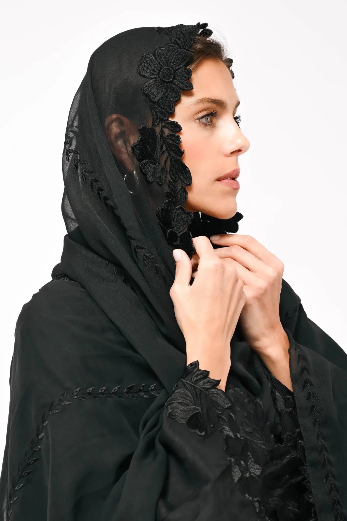 AZ1012 - BK FATIN SCARF - FOULARD - MIRA Y MANO