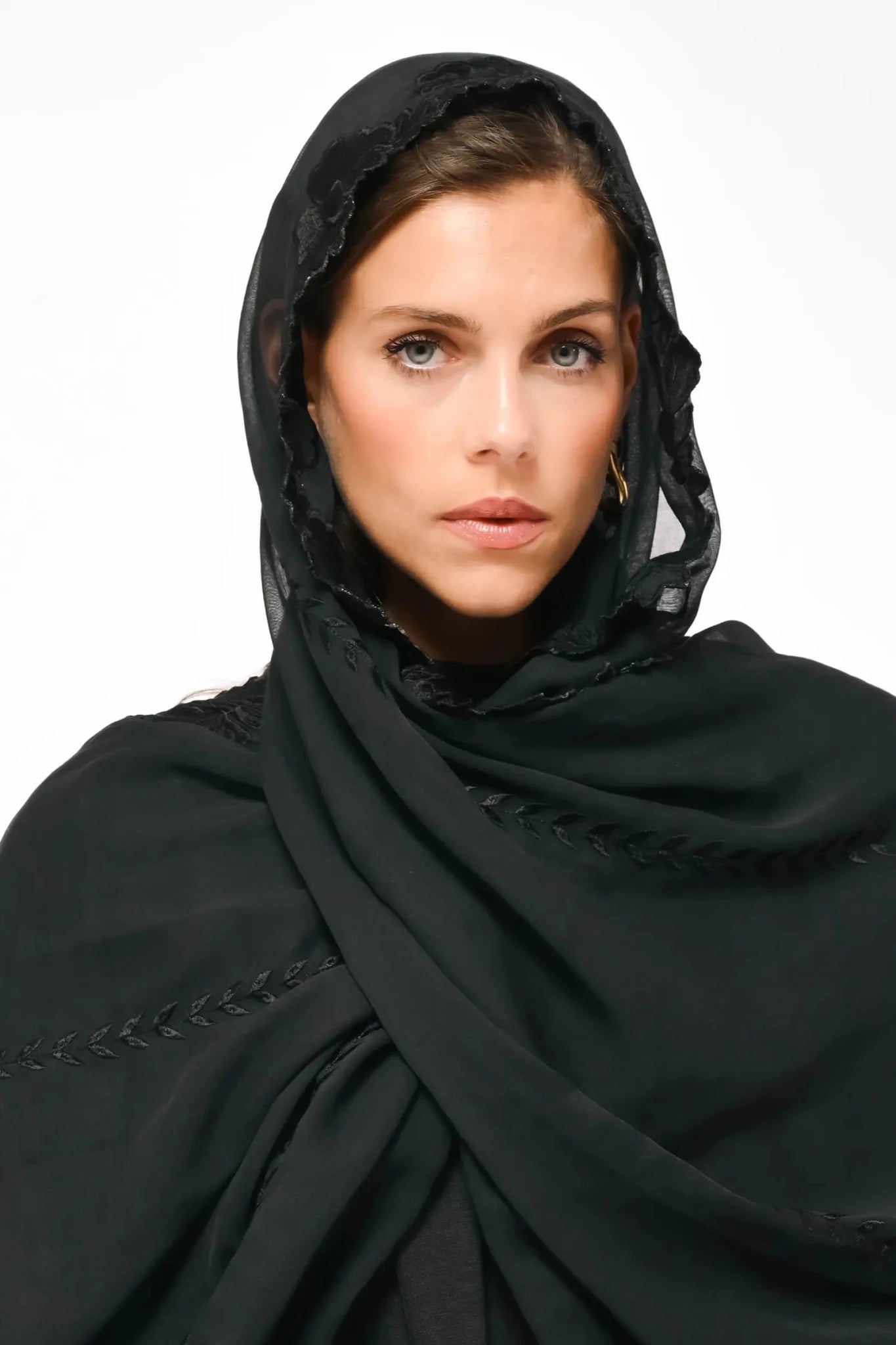 AZ1012 - BK FATIN SCARF - FOULARD - MIRA Y MANO