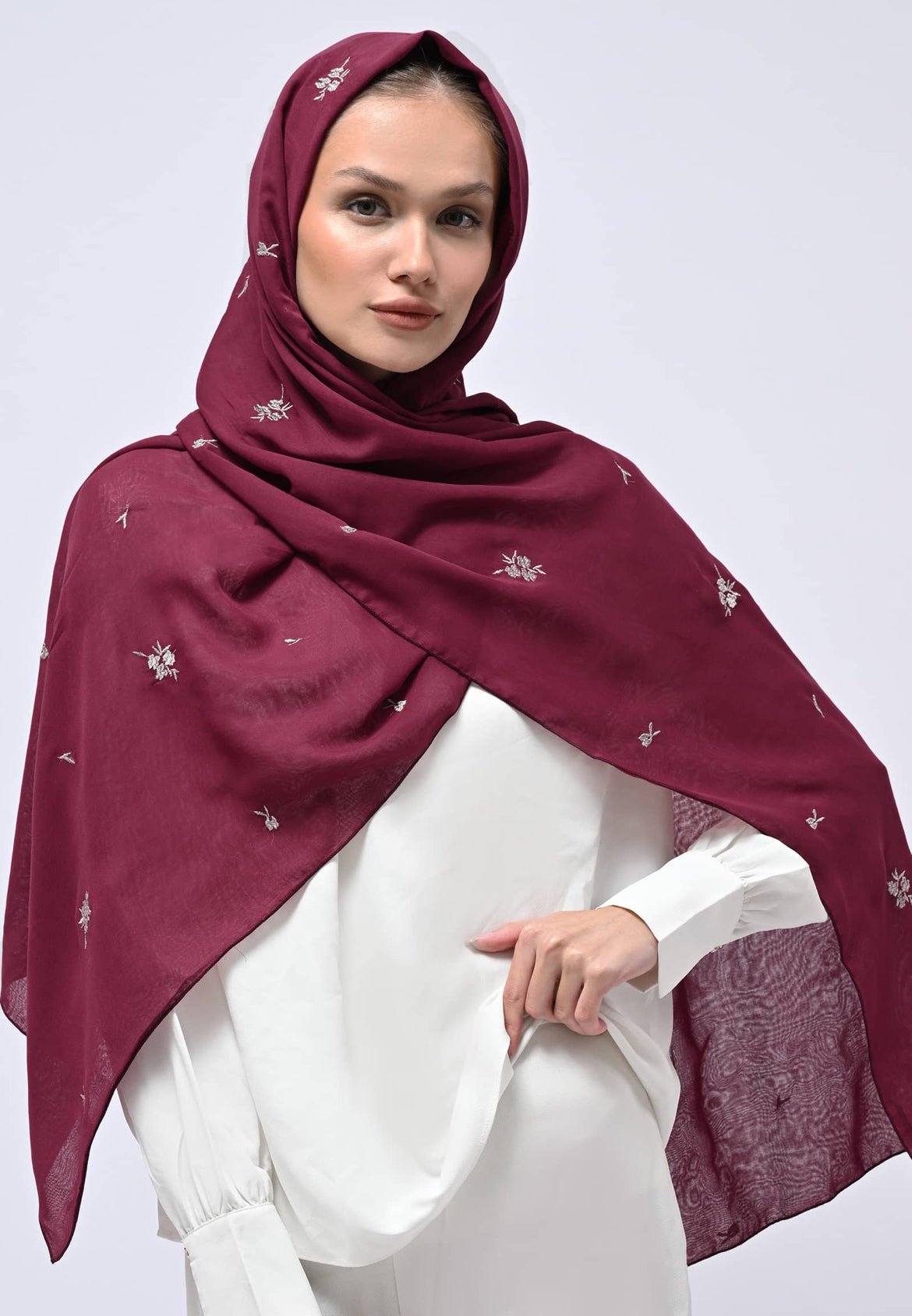 BM1024 – وشاح عنابي – صورة المنتج 1