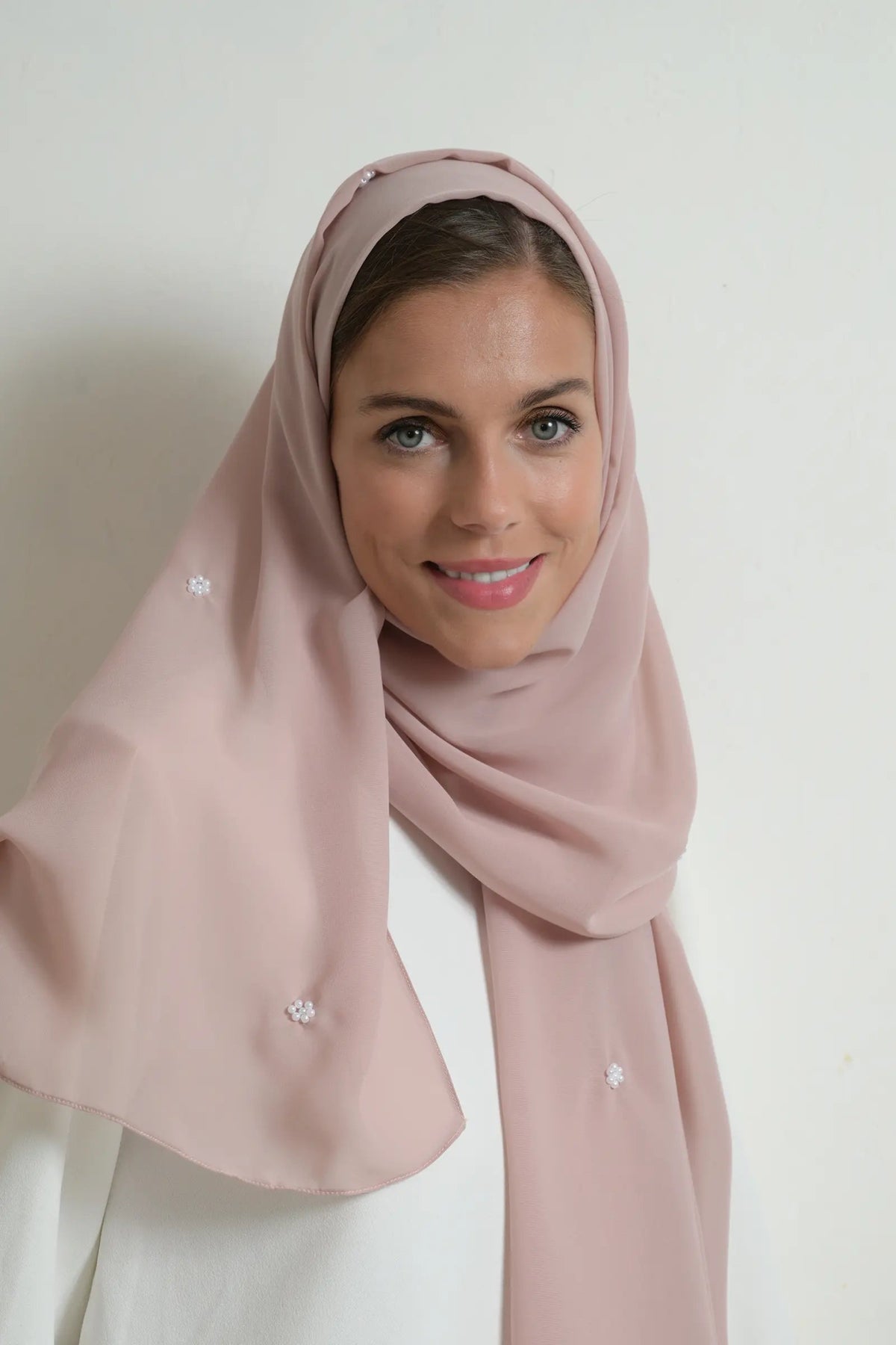 LE1025 – وشاح سلموني داكن – صورة المنتج 2