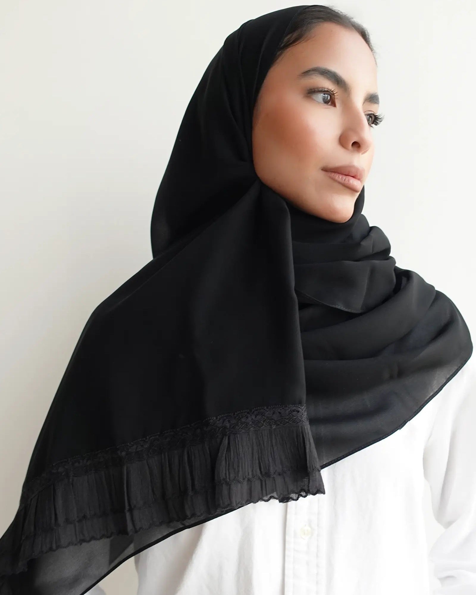 NJ1001 Danti – Black Chiffon Scarf - FOULARD - MIRA Y MANO