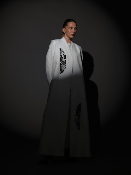 FC 794 ABAYA - FOUZ COUTURE - MIRA Y MANO