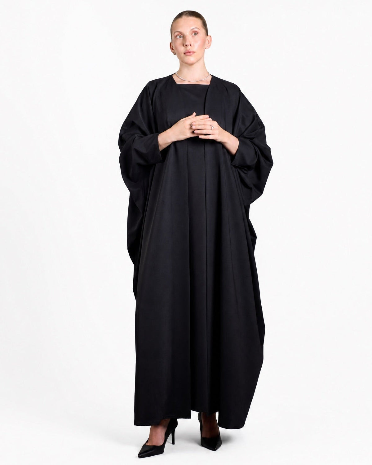 FC 811 – Black Crepe Abaya Set - FOUZ COUTURE - MIRA Y MANO
