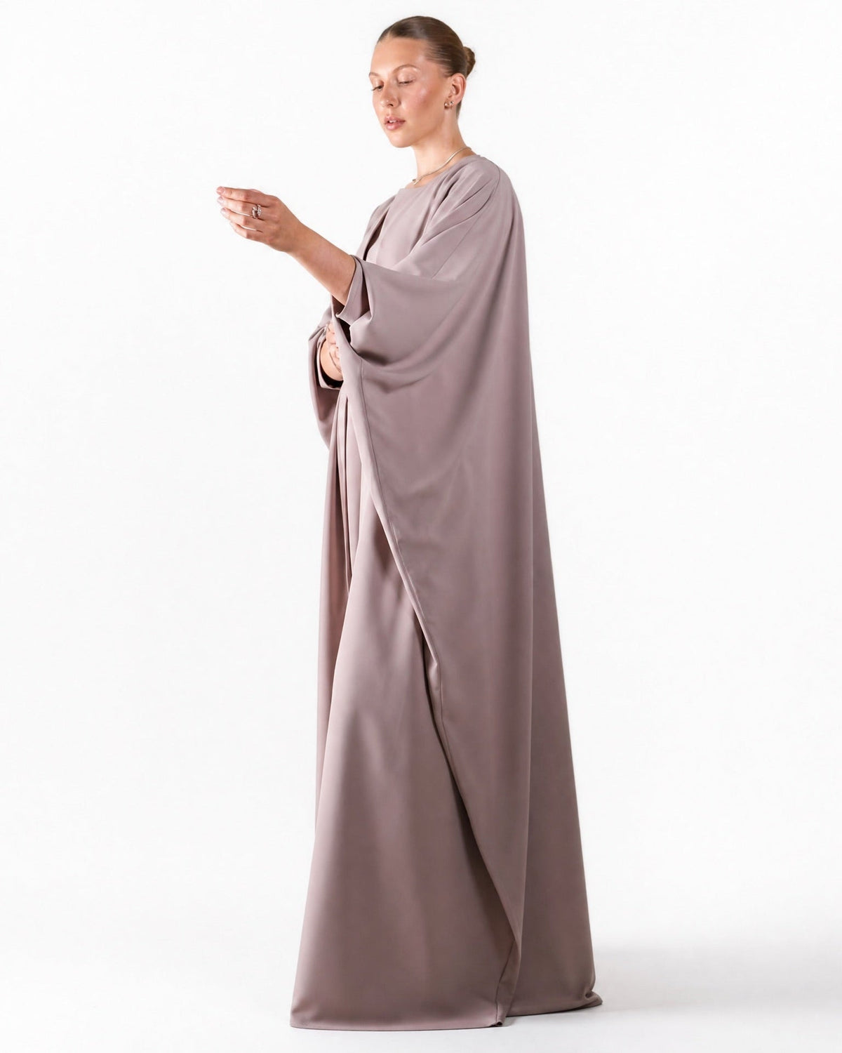 FC 823 – Pink Crepe Abaya Set - FOUZ COUTURE - MIRA Y MANO