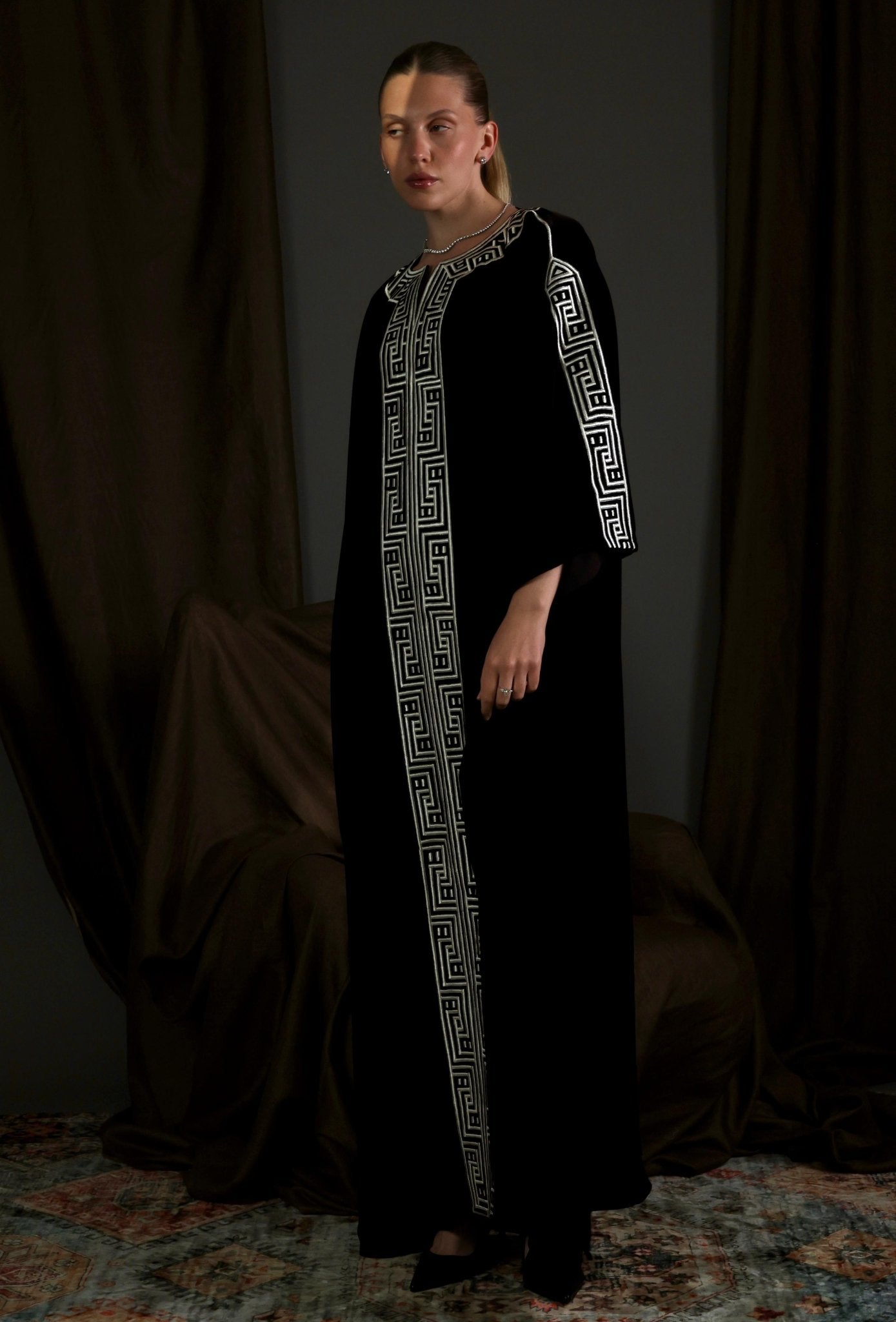 FCK 114 KAFTAN - FOUZ COUTURE - MIRA Y MANO