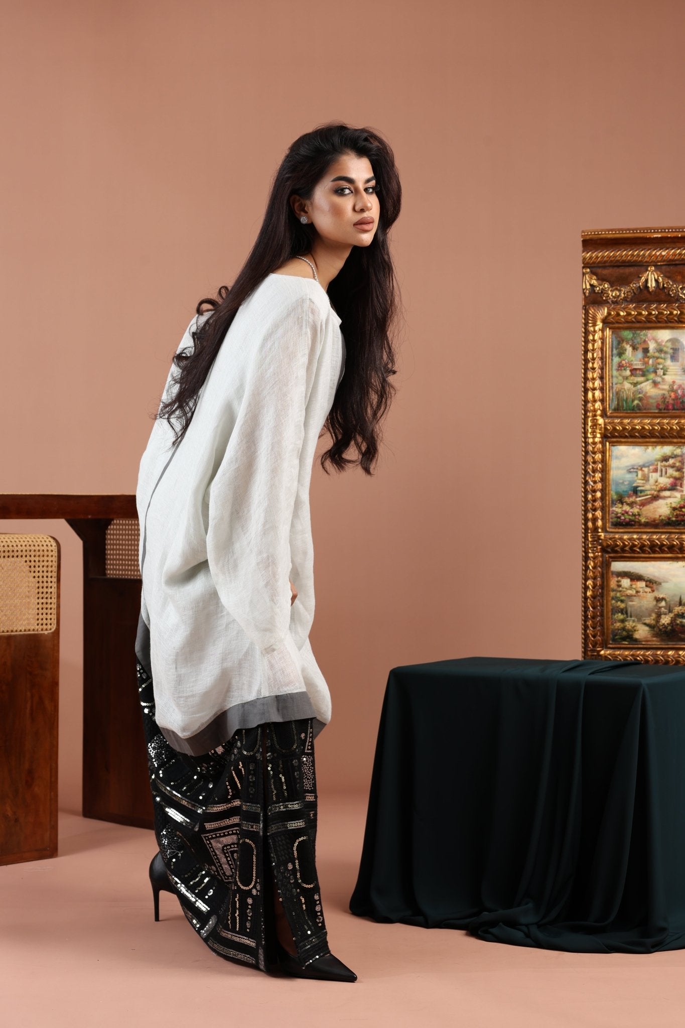 FCK 153 KAFTAN - FOUZ COUTURE - MIRA Y MANO