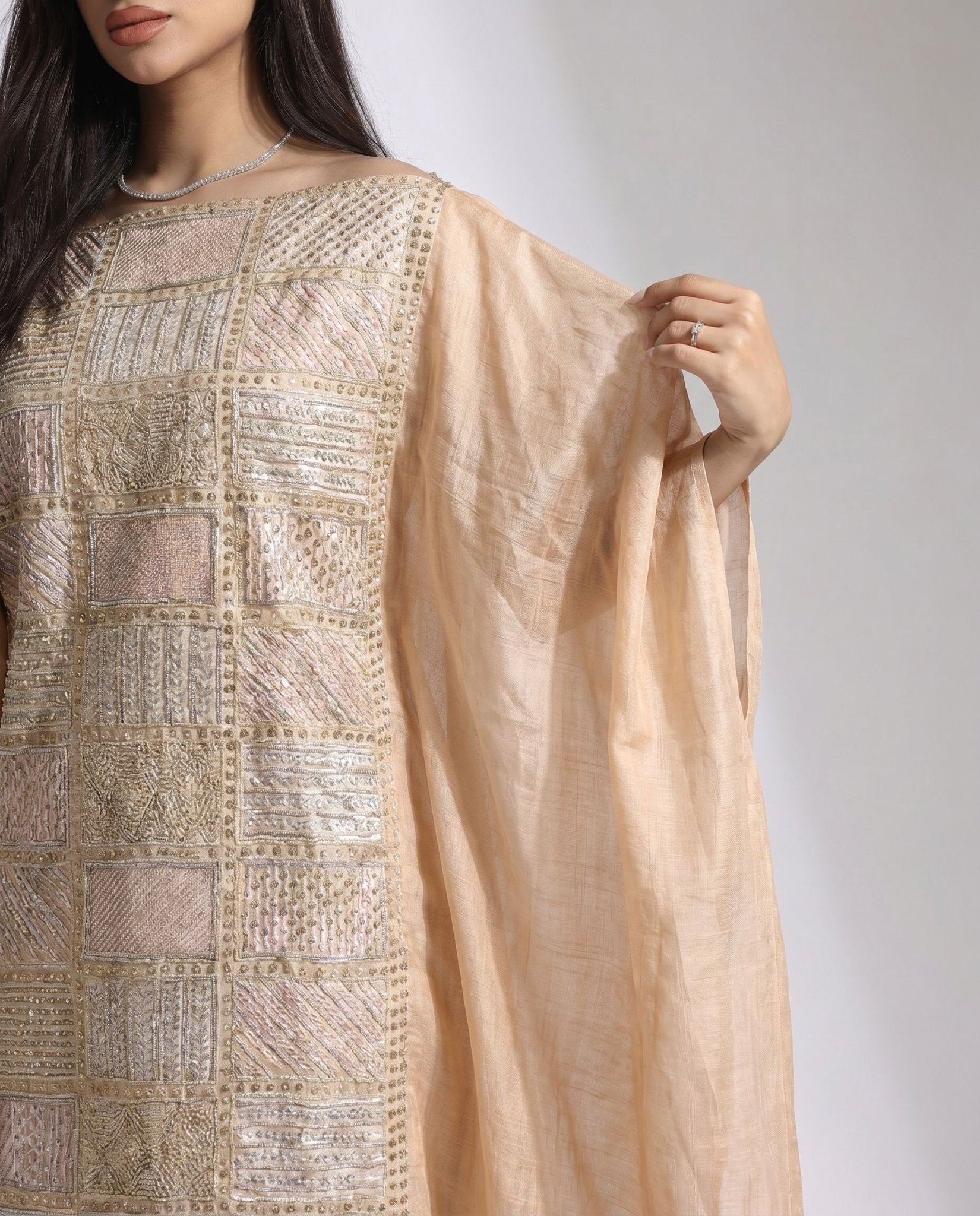 FCK 157 KAFTAN - FOUZ COUTURE - MIRA Y MANO