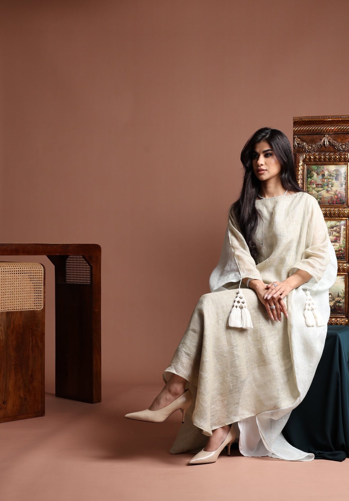 FCK 159 KAFTAN - MIRA Y MANO