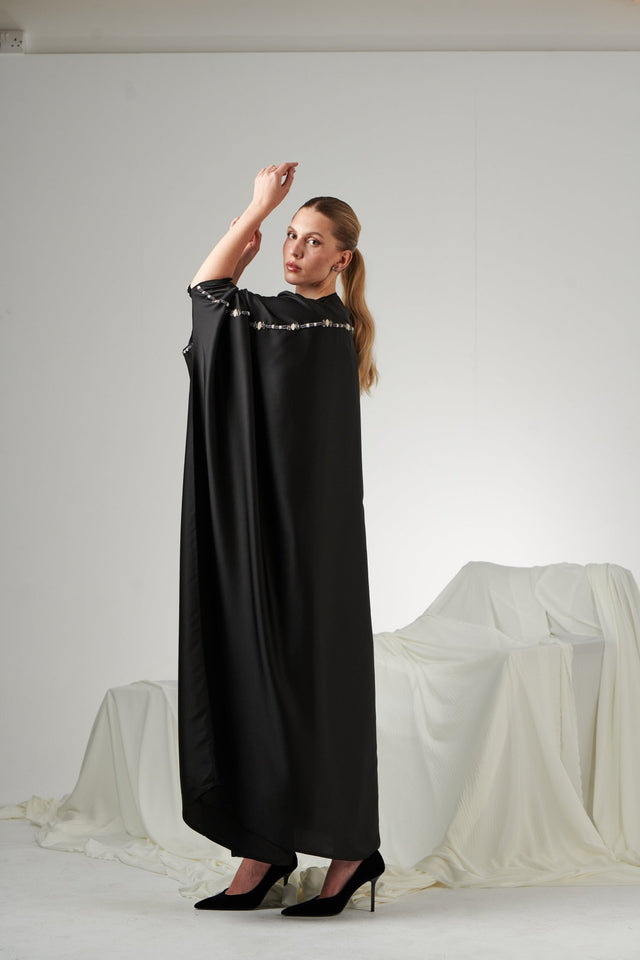 SS25FC016 ABAYA - FOUZ COUTURE - MIRA Y MANO