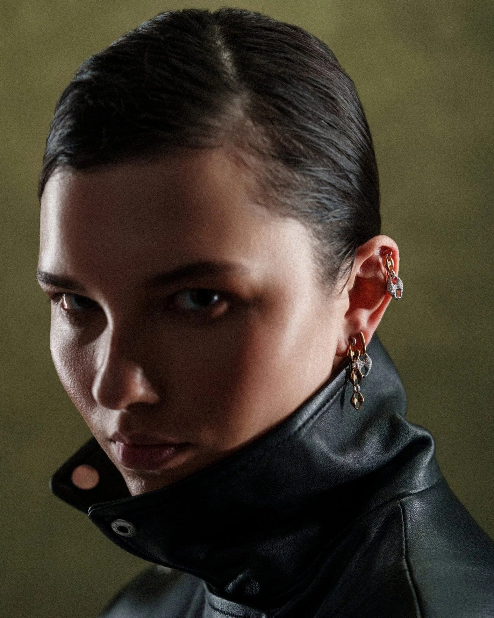 DOUBLE PAVE INFINITY LOOP – Two Tone Earring - GHALIA - MIRA Y MANO