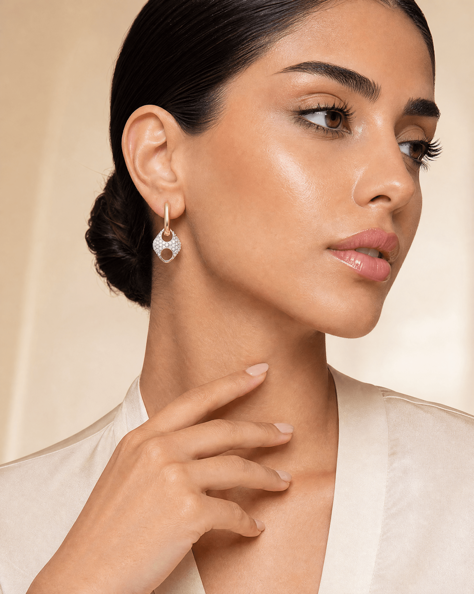 PAVE INFINITY LOOP EARRINGS - GHALIA - MIRA Y MANO