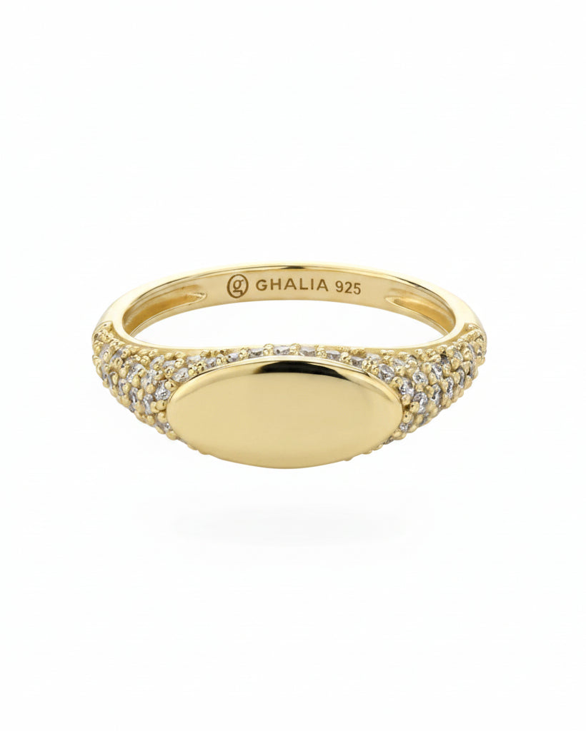 Pave Initial Gold Ring - GHALIA - MIRA Y MANO