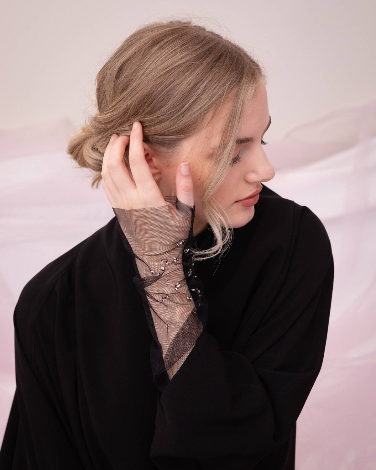 G175-BLK ABAYAS - GUL - MIRA Y MANO