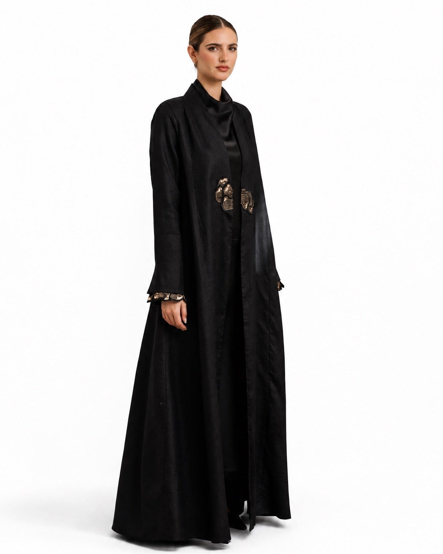 G244 - BLK - Black Crepe Abaya - GUL - MIRA Y MANO