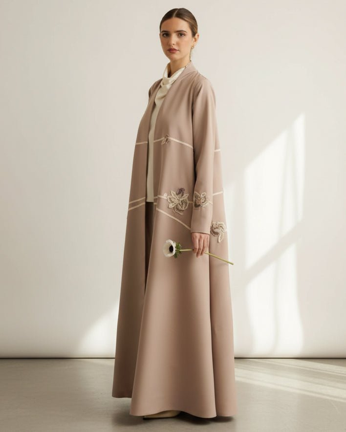 G245-BGE ABAYA - GUL - MIRA Y MANO