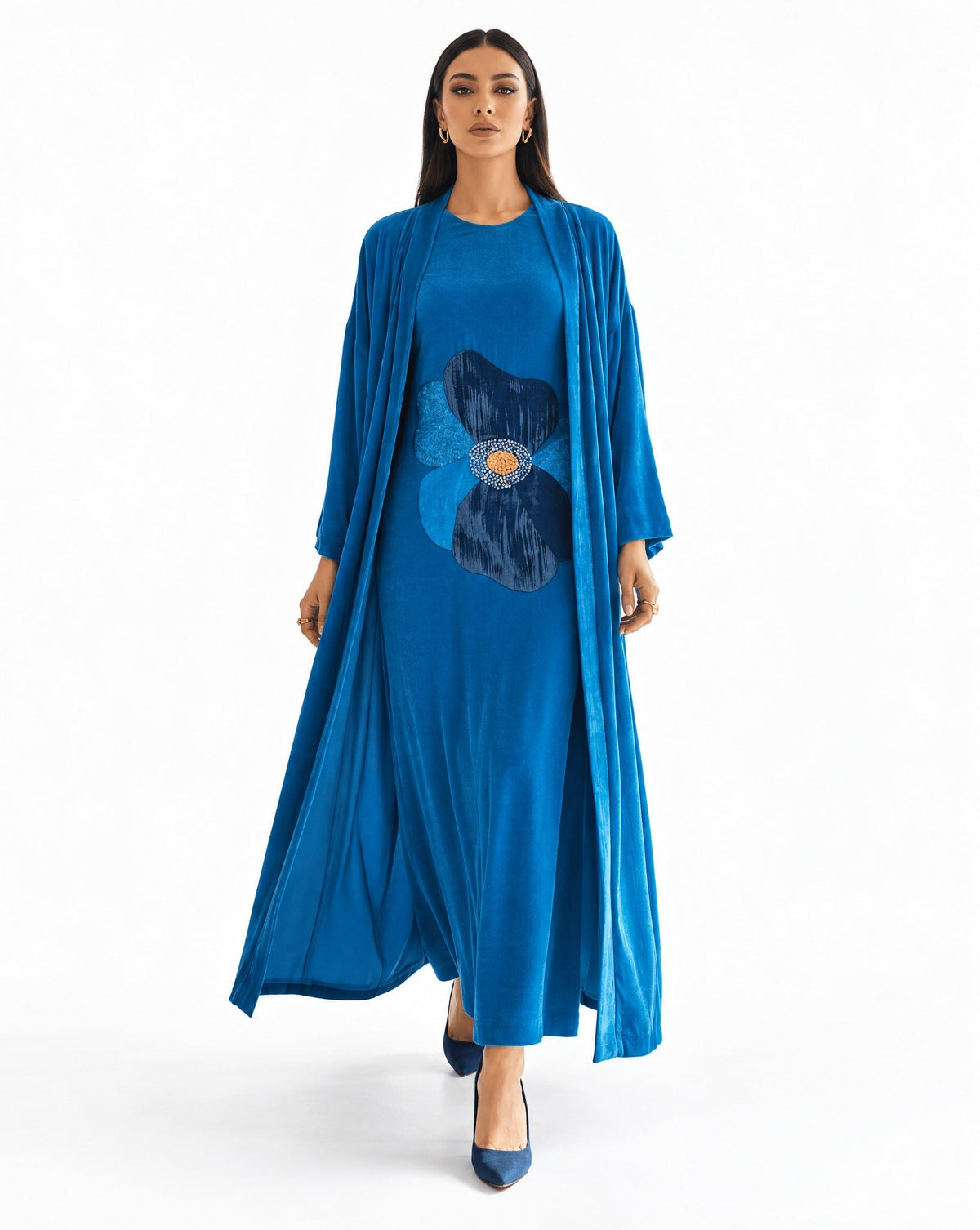 J2471 ABAYA - HALINH THU - MIRA Y MANO