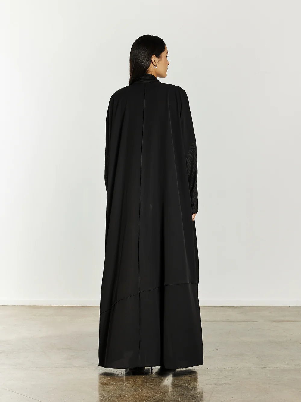 BARE FORM ABAYA - HAMADIS - MIRA Y MANO