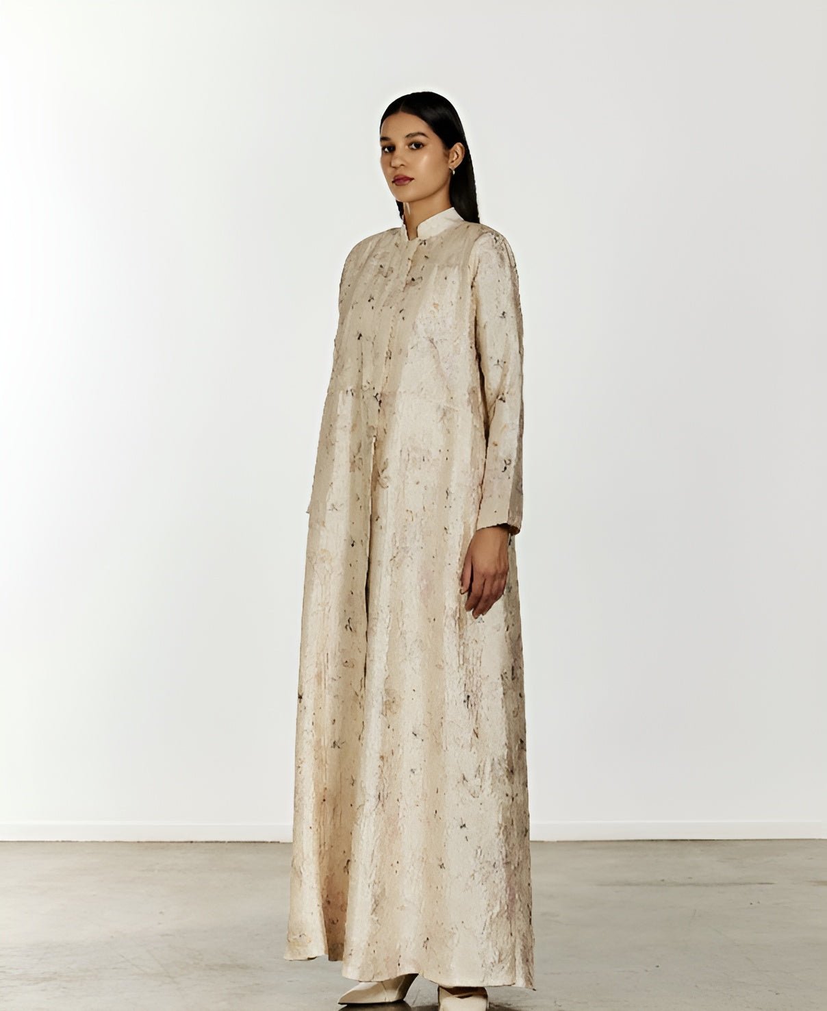 QUIET BLOOM ABAYA - HAMADIS - MIRA Y MANO